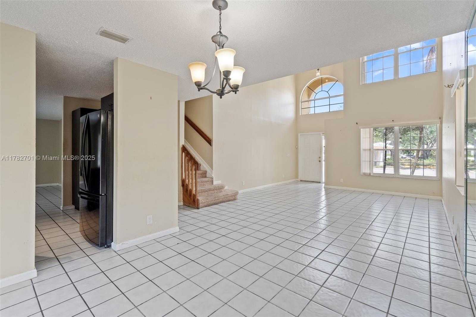 Small Image of 9454 NORTH WEST 8TH CIR, Plantation Number 9