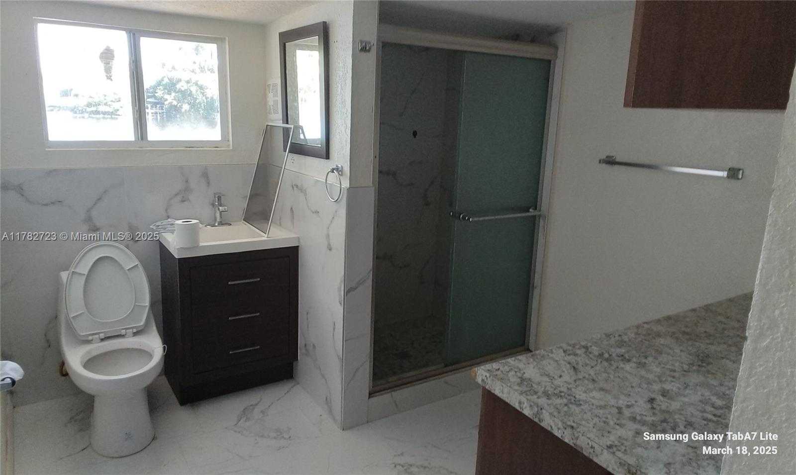 Small Image of 21821 SOUTH HERITAGE CIR, Pembroke Pines Number 13
