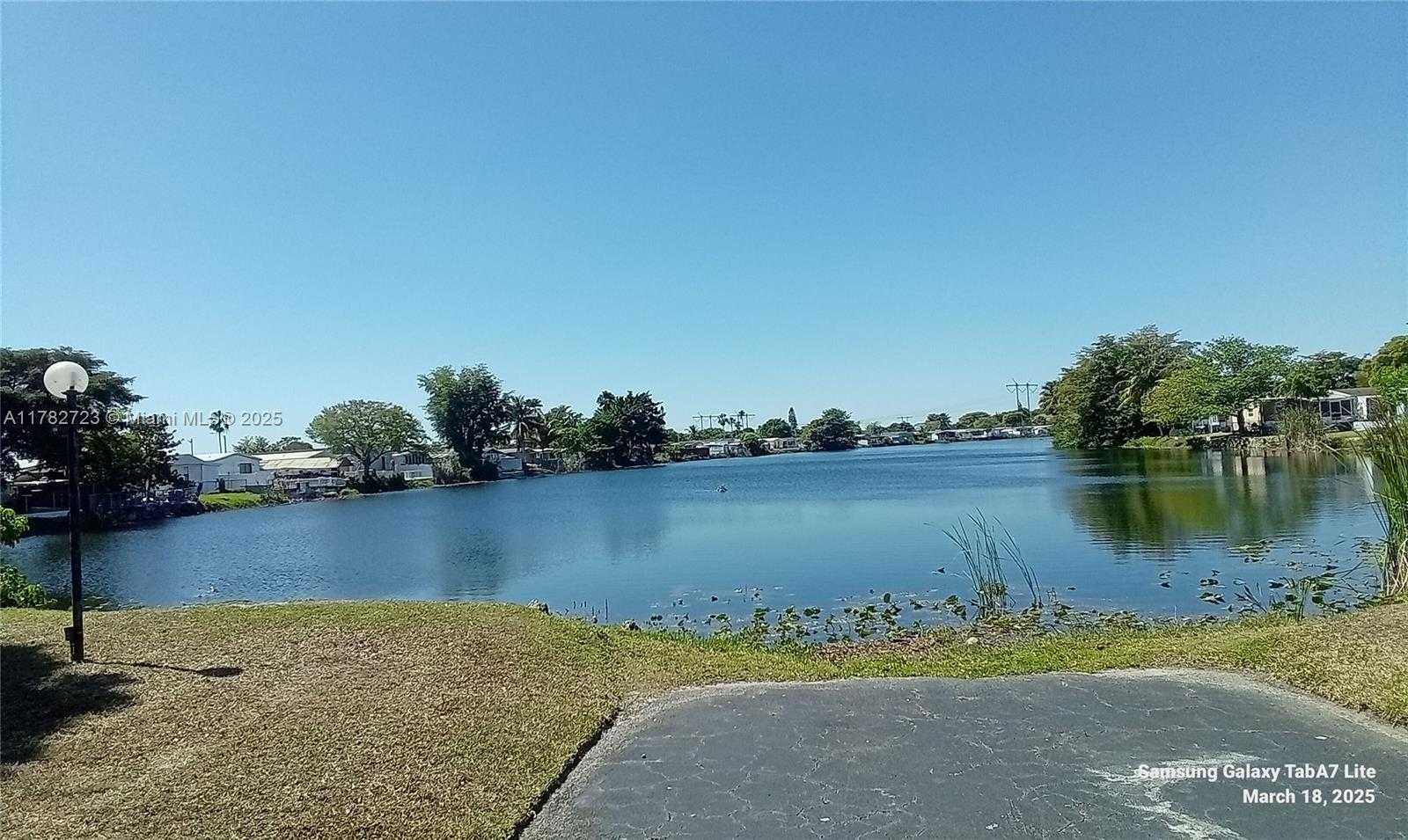 Small Image of 21821 SOUTH HERITAGE CIR, Pembroke Pines Number 18