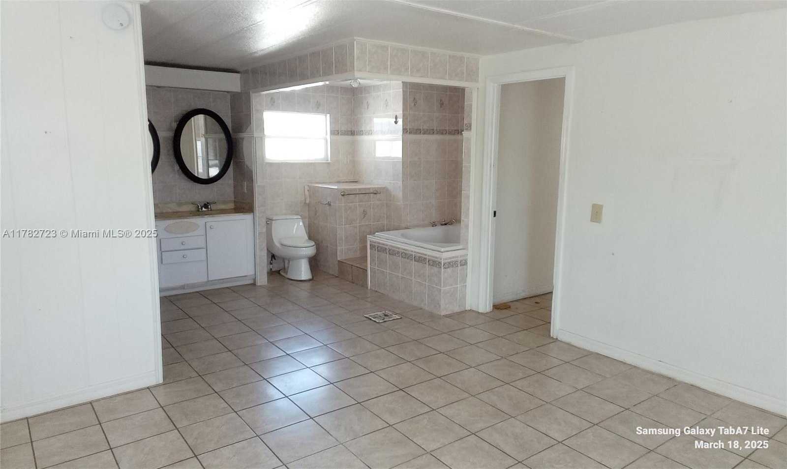 Small Image of 21821 SOUTH HERITAGE CIR, Pembroke Pines Number 8