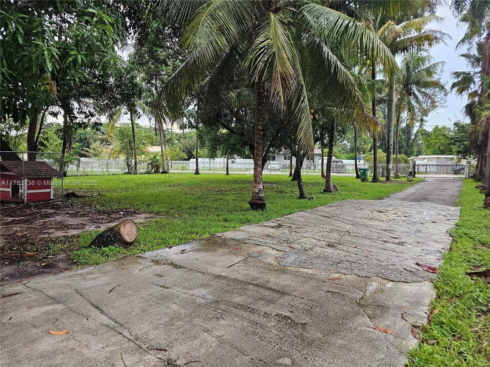 Small Image of Miami Number 2