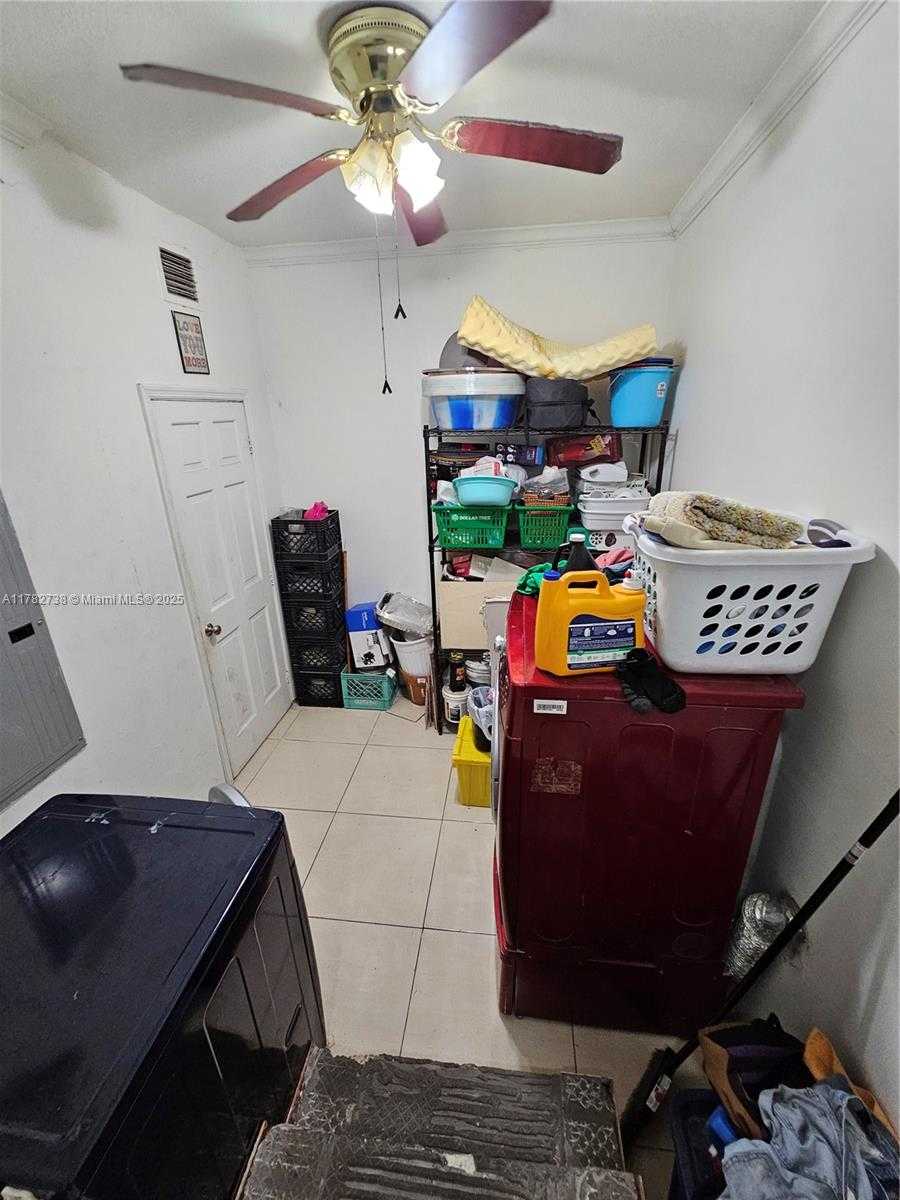 Small Image of Miami Number 39
