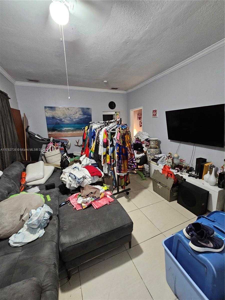 Small Image of Miami Number 45