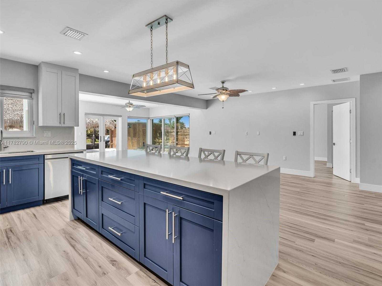 Small Image of 959 NAUTILUS ISLE, Dania Beach Number 13