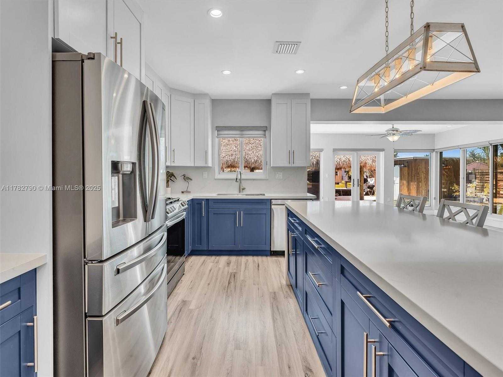 Small Image of 959 NAUTILUS ISLE, Dania Beach Number 14