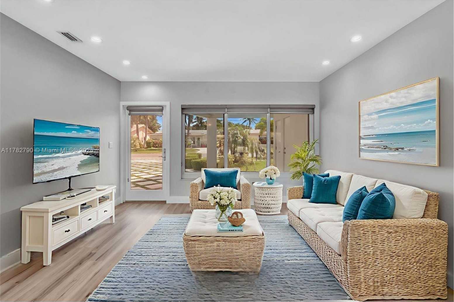 Small Image of 959 NAUTILUS ISLE, Dania Beach Number 23