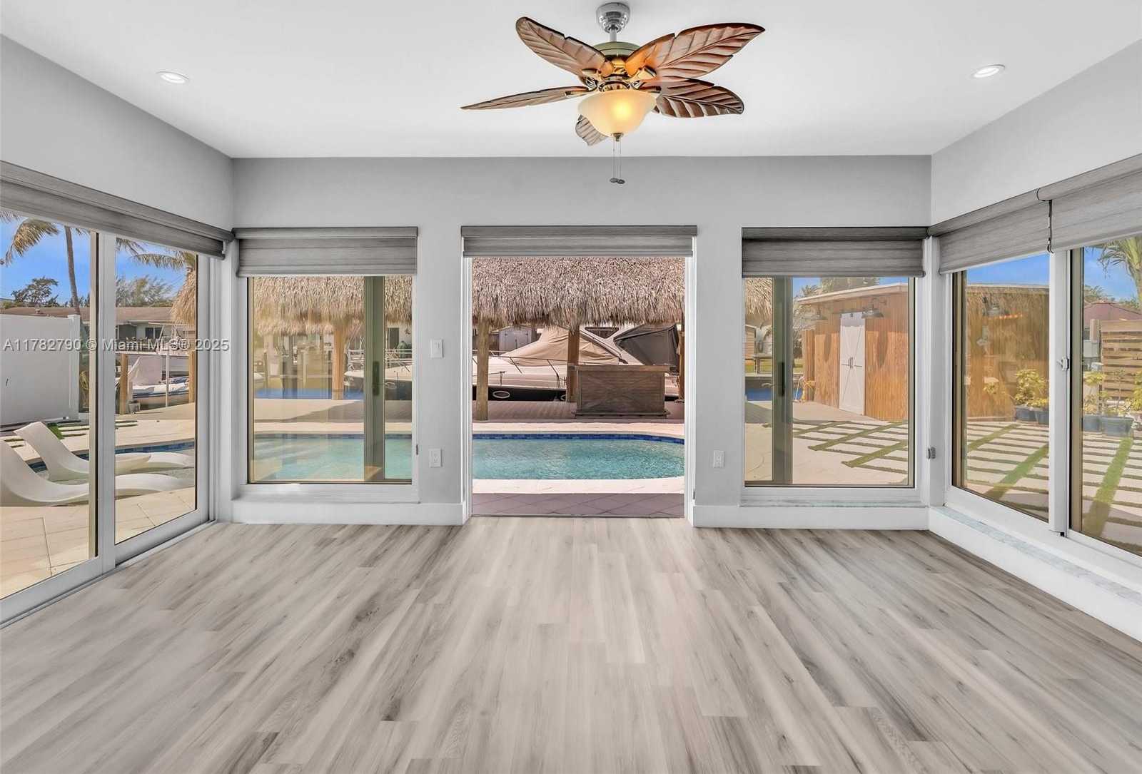 Small Image of 959 NAUTILUS ISLE, Dania Beach Number 26