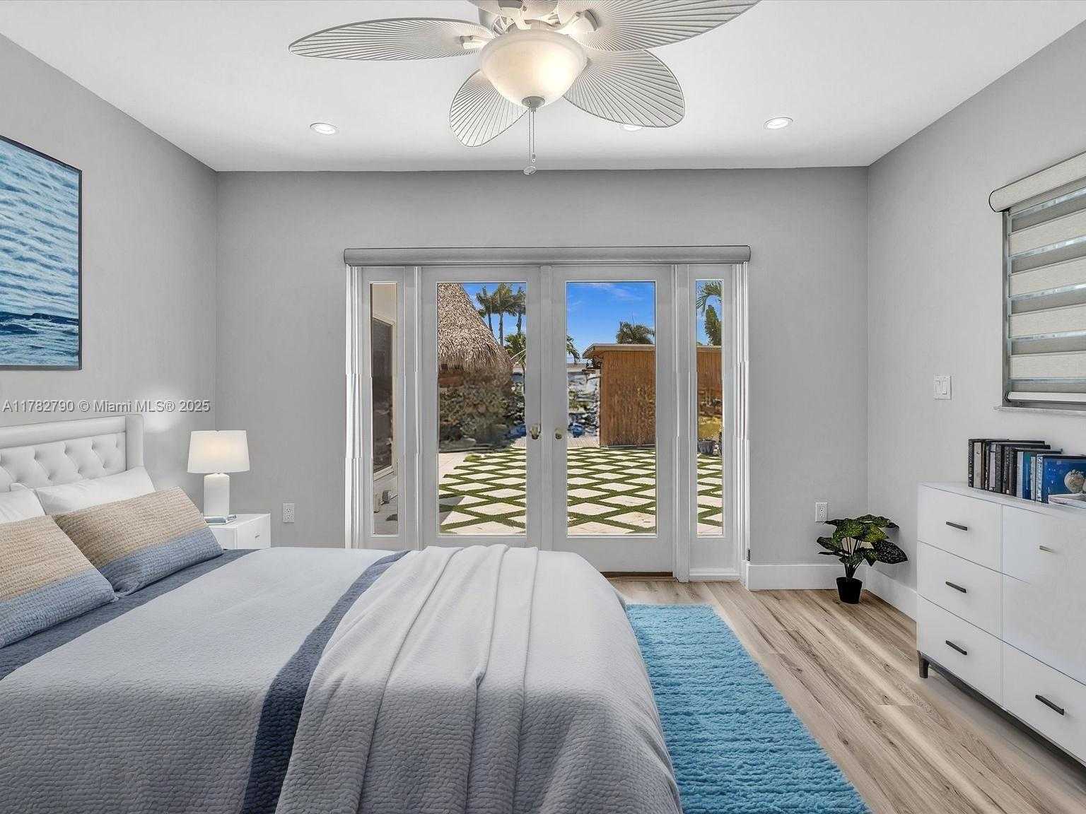 Small Image of 959 NAUTILUS ISLE, Dania Beach Number 35