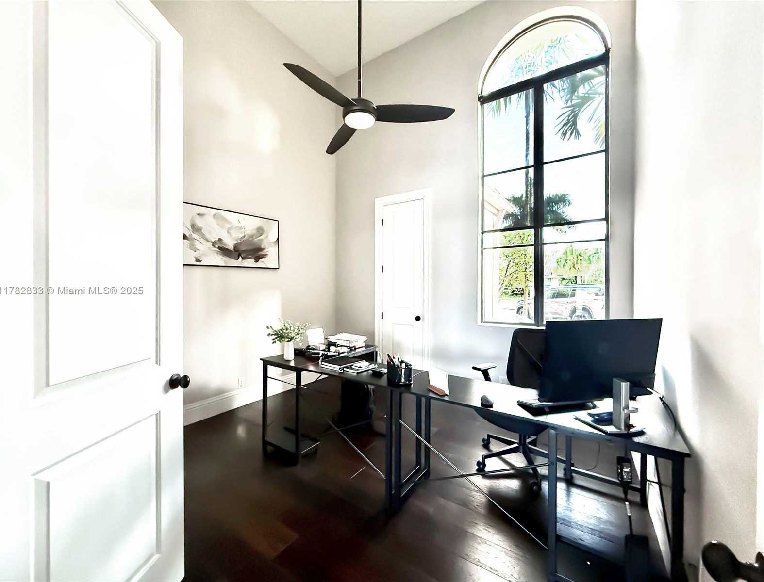 Small Image of 400 ALEXANDRA CIR, Weston Number 23