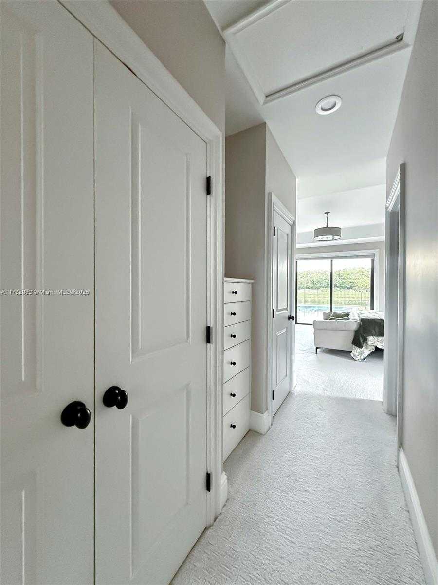 Small Image of 400 ALEXANDRA CIR, Weston Number 33