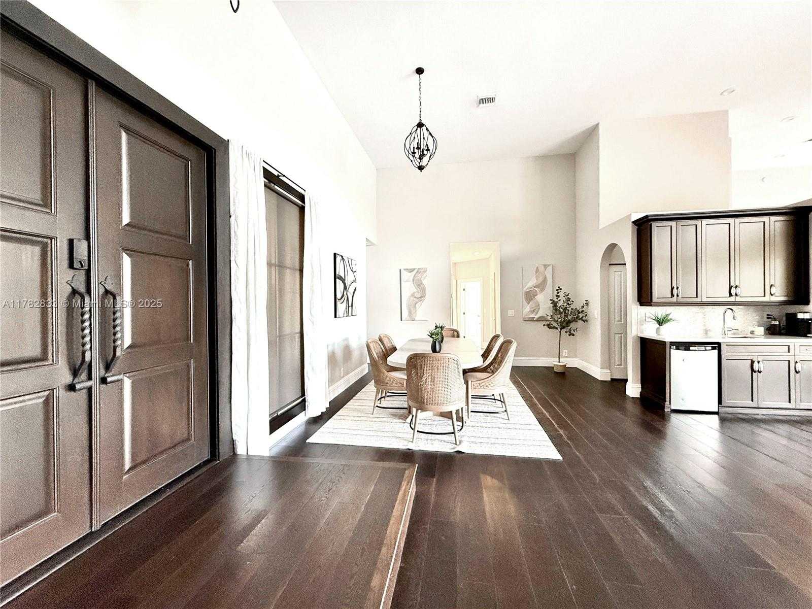 Small Image of 400 ALEXANDRA CIR, Weston Number 34