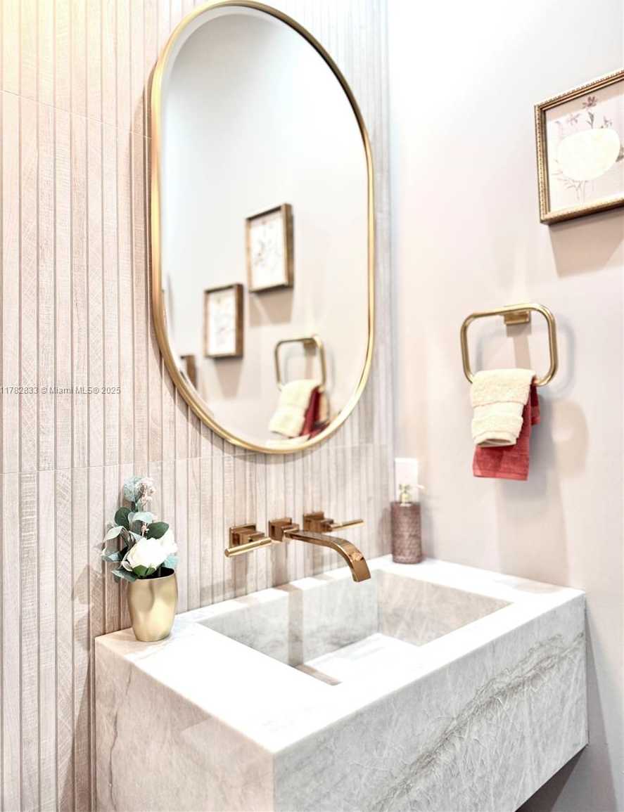Small Image of 400 ALEXANDRA CIR, Weston Number 37