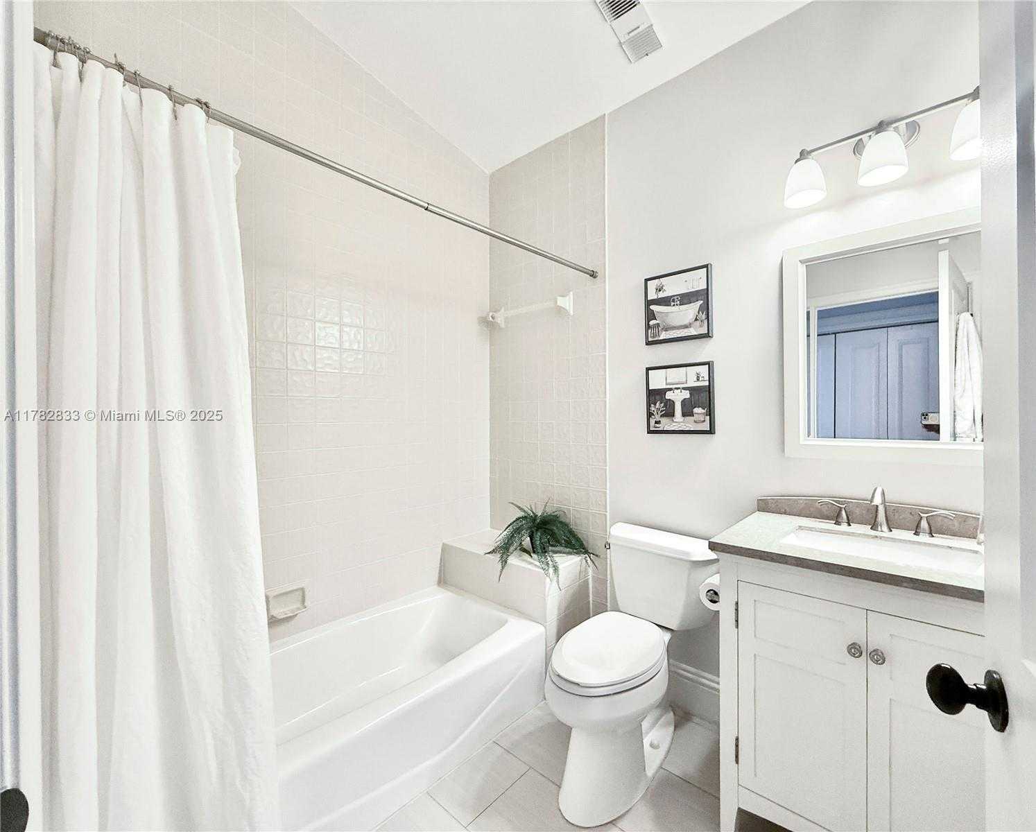 Small Image of 400 ALEXANDRA CIR, Weston Number 42