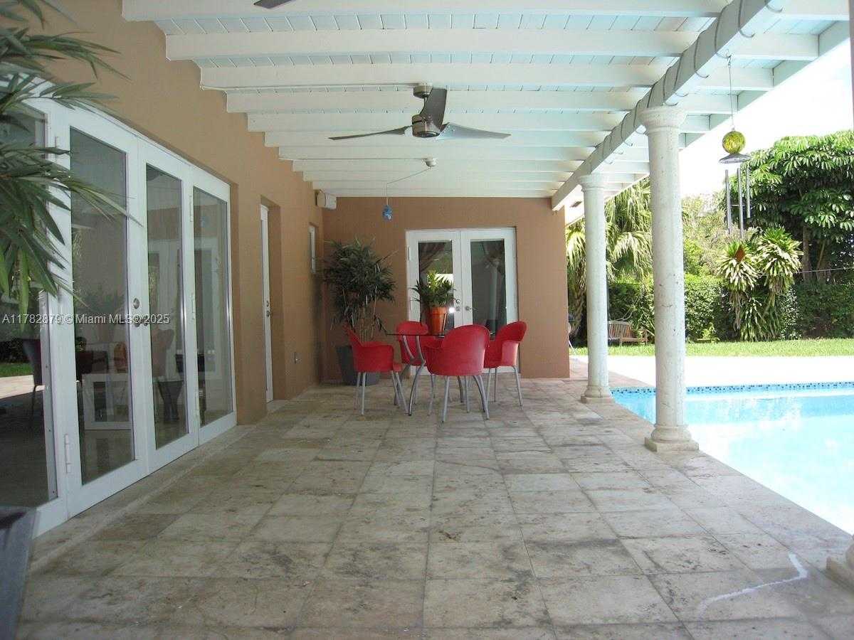 Small Image of 7440 SOUTH WEST 126TH ST, Pinecrest Number 11