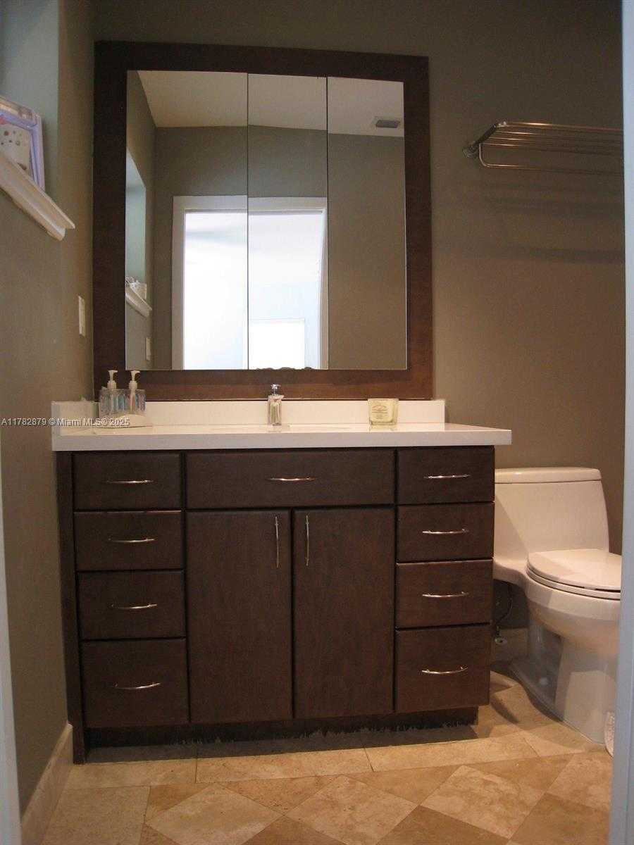 Small Image of 7440 SOUTH WEST 126TH ST, Pinecrest Number 13