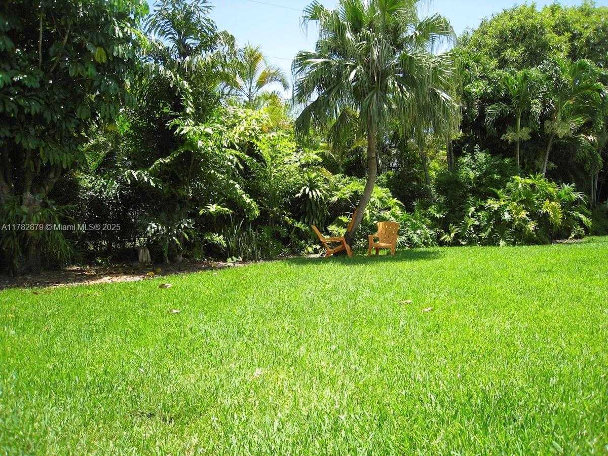 Small Image of 7440 SOUTH WEST 126TH ST, Pinecrest Number 19