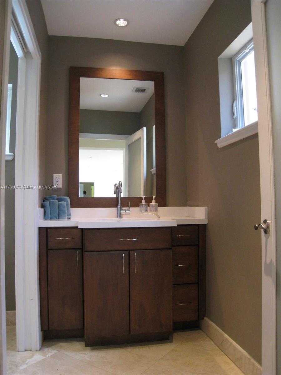Small Image of 7440 SOUTH WEST 126TH ST, Pinecrest Number 8