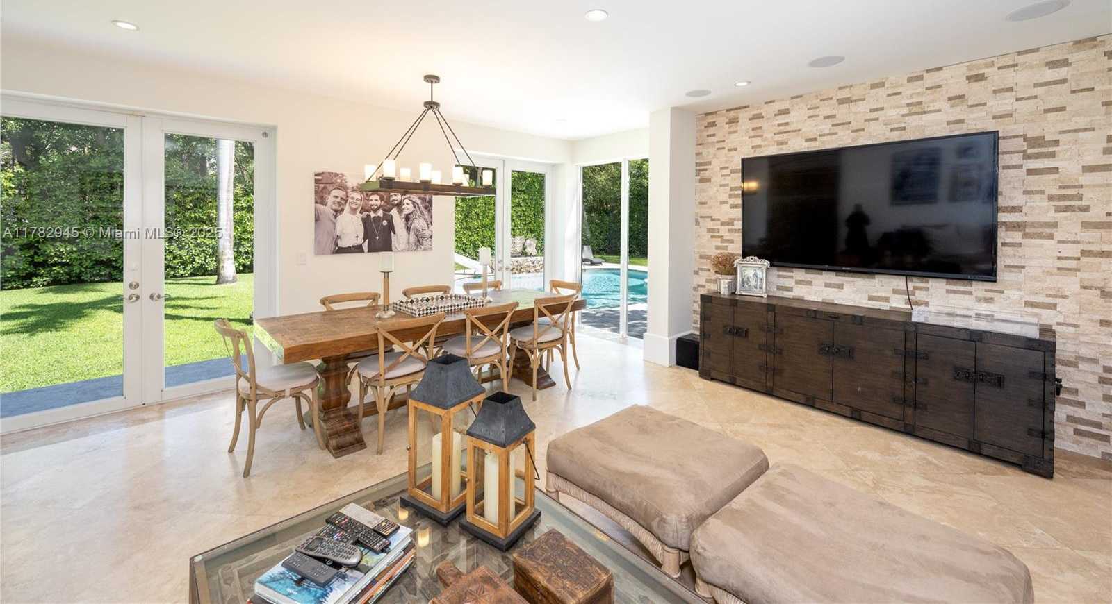 Small Image of 31 ISLAND DR, Key Biscayne Number 13