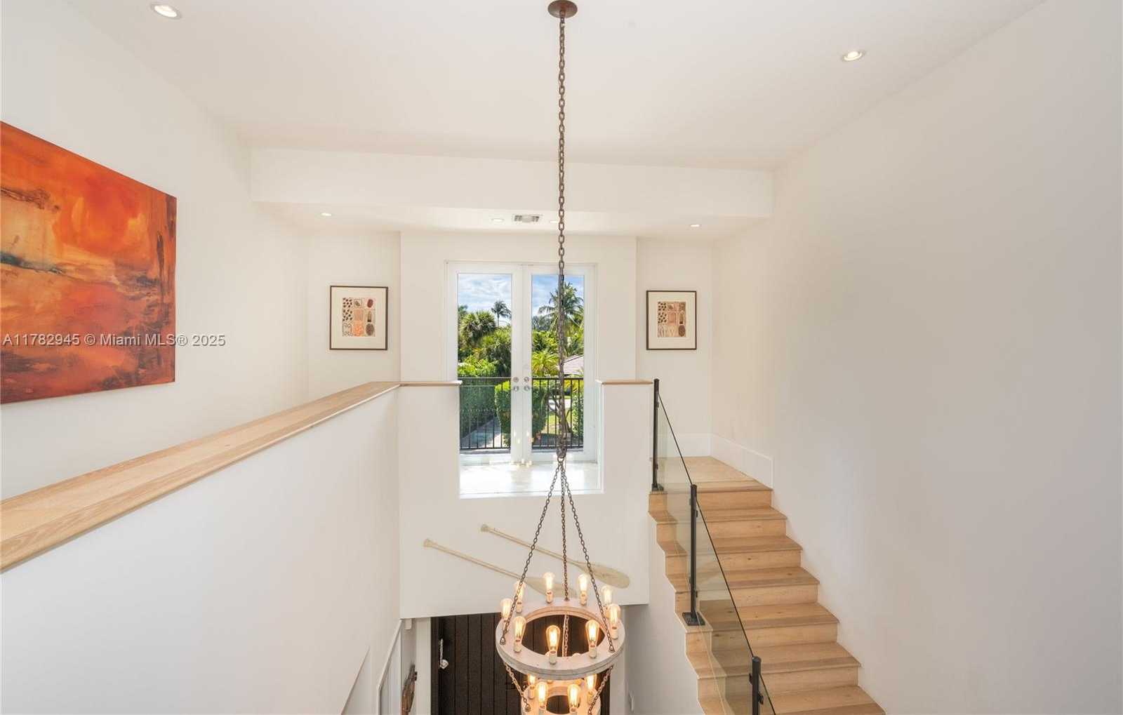 Small Image of 31 ISLAND DR, Key Biscayne Number 18
