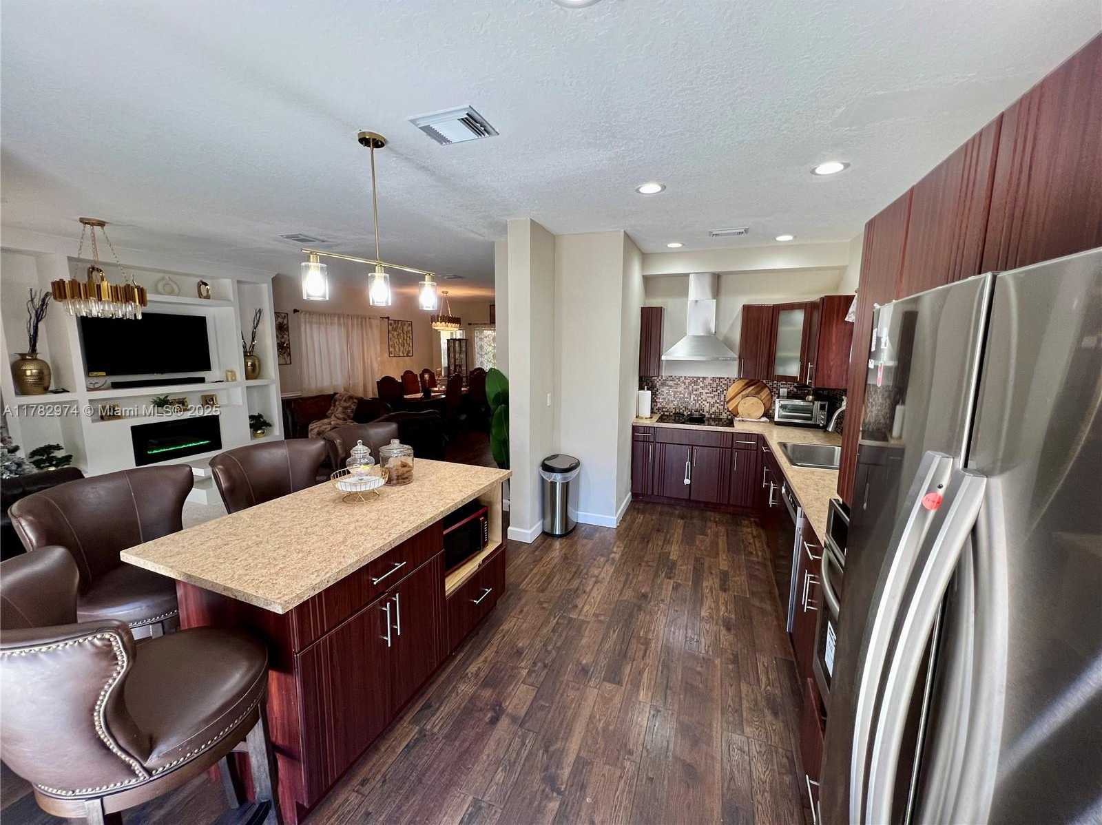 Small Image of 2532 NORTH EAST 41ST TER, Homestead Number 17