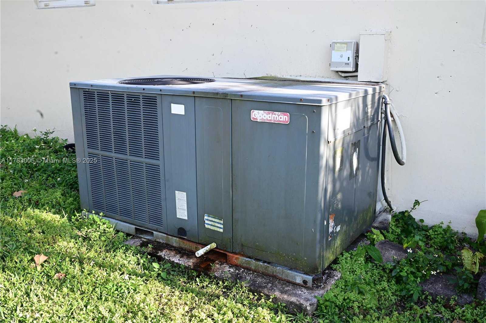 Small Image of 8100 NORTH WEST 75TH AVE, Tamarac Number 20