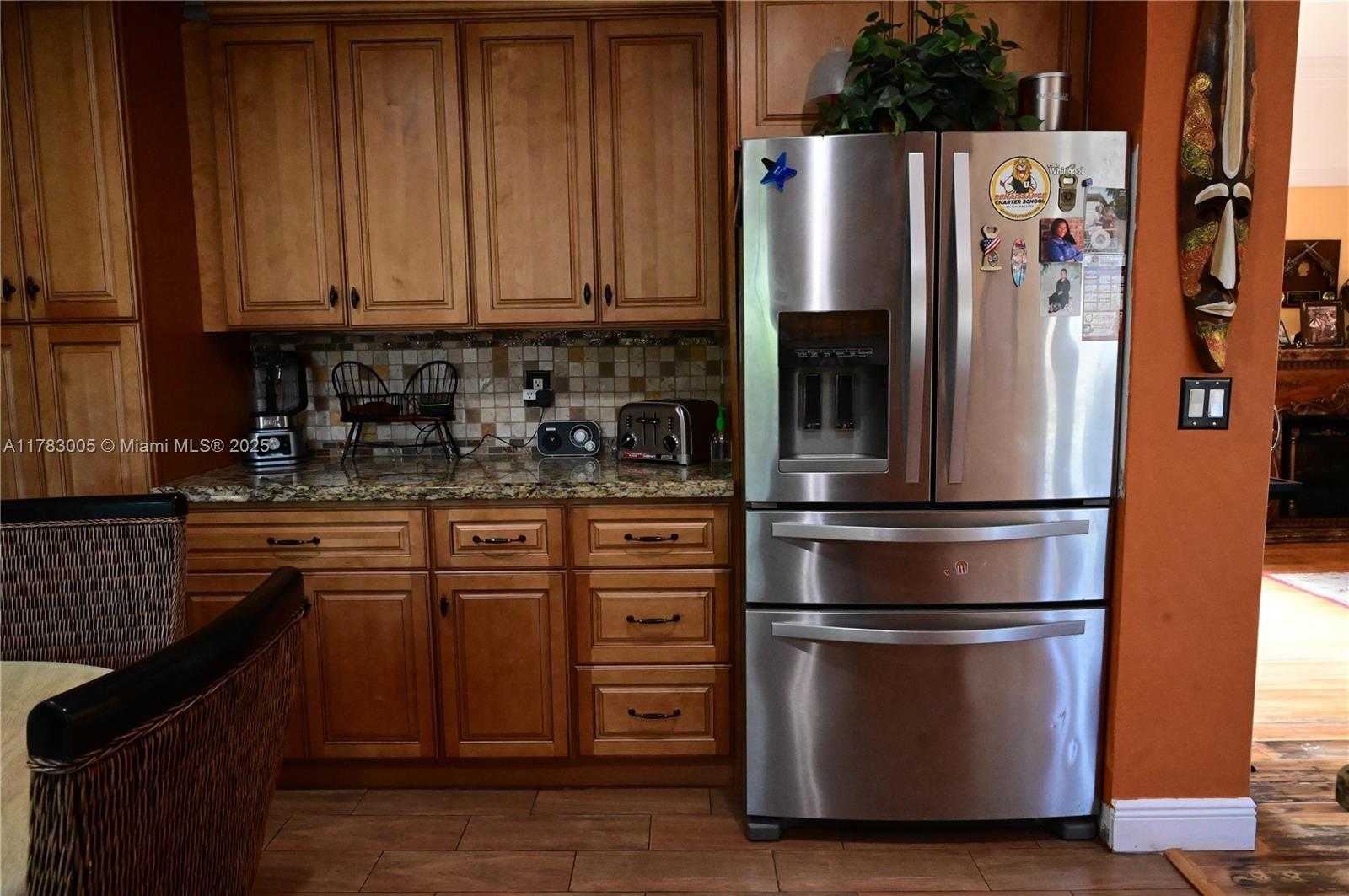 Small Image of 8100 NORTH WEST 75TH AVE, Tamarac Number 7