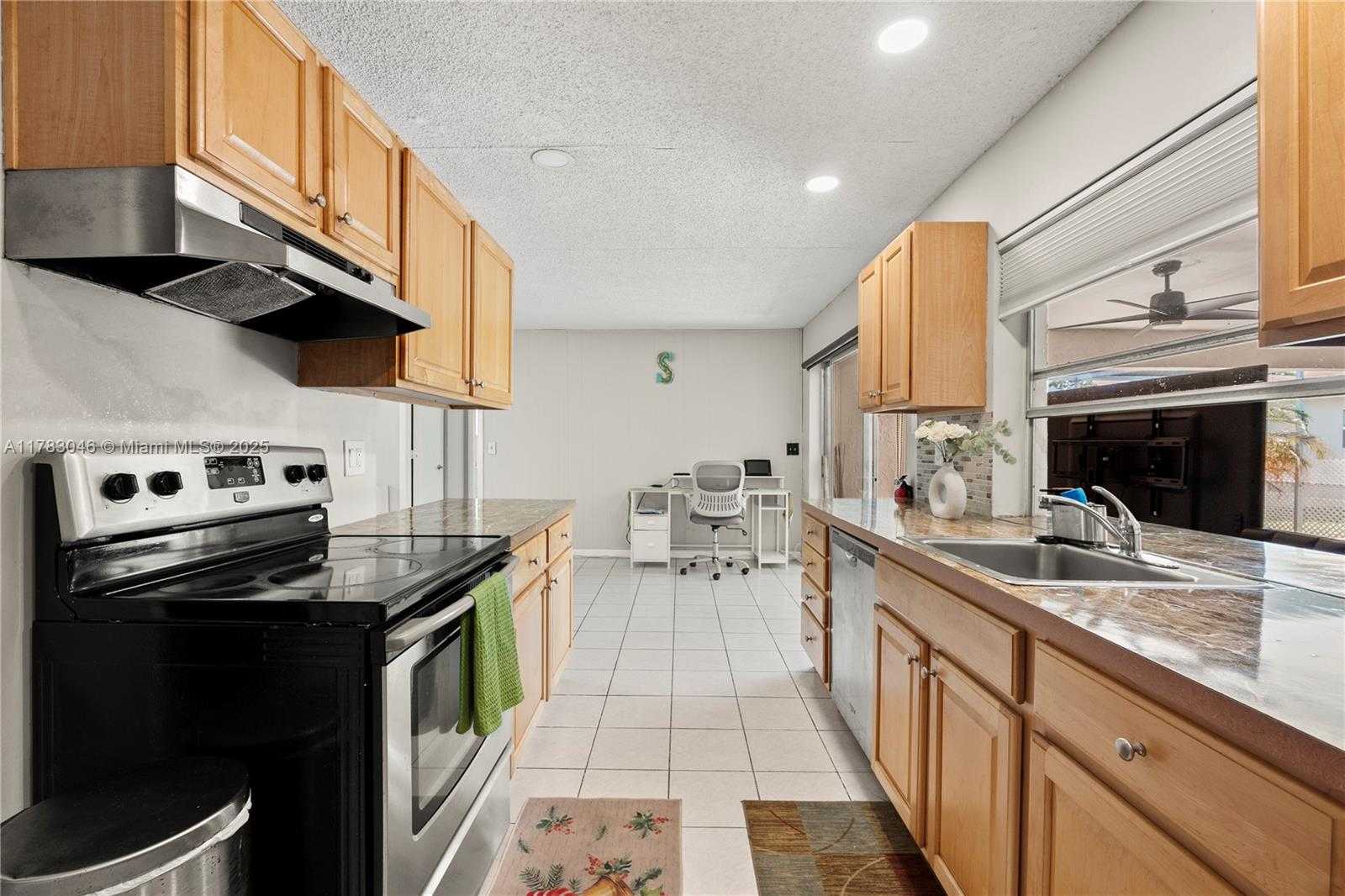 Small Image of 4900 NORTH WEST 13TH TER, Deerfield Beach Number 17