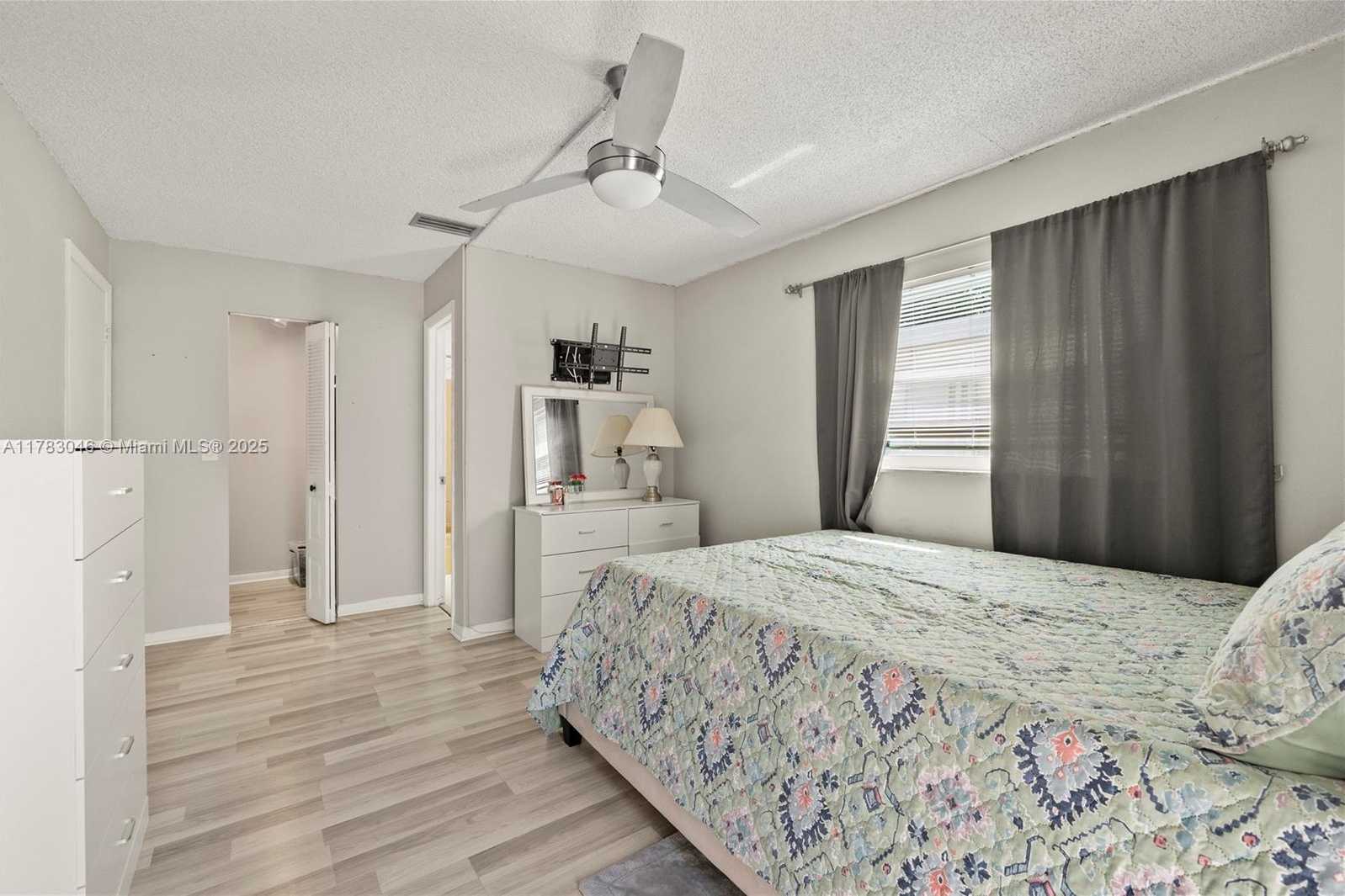 Small Image of 4900 NORTH WEST 13TH TER, Deerfield Beach Number 29