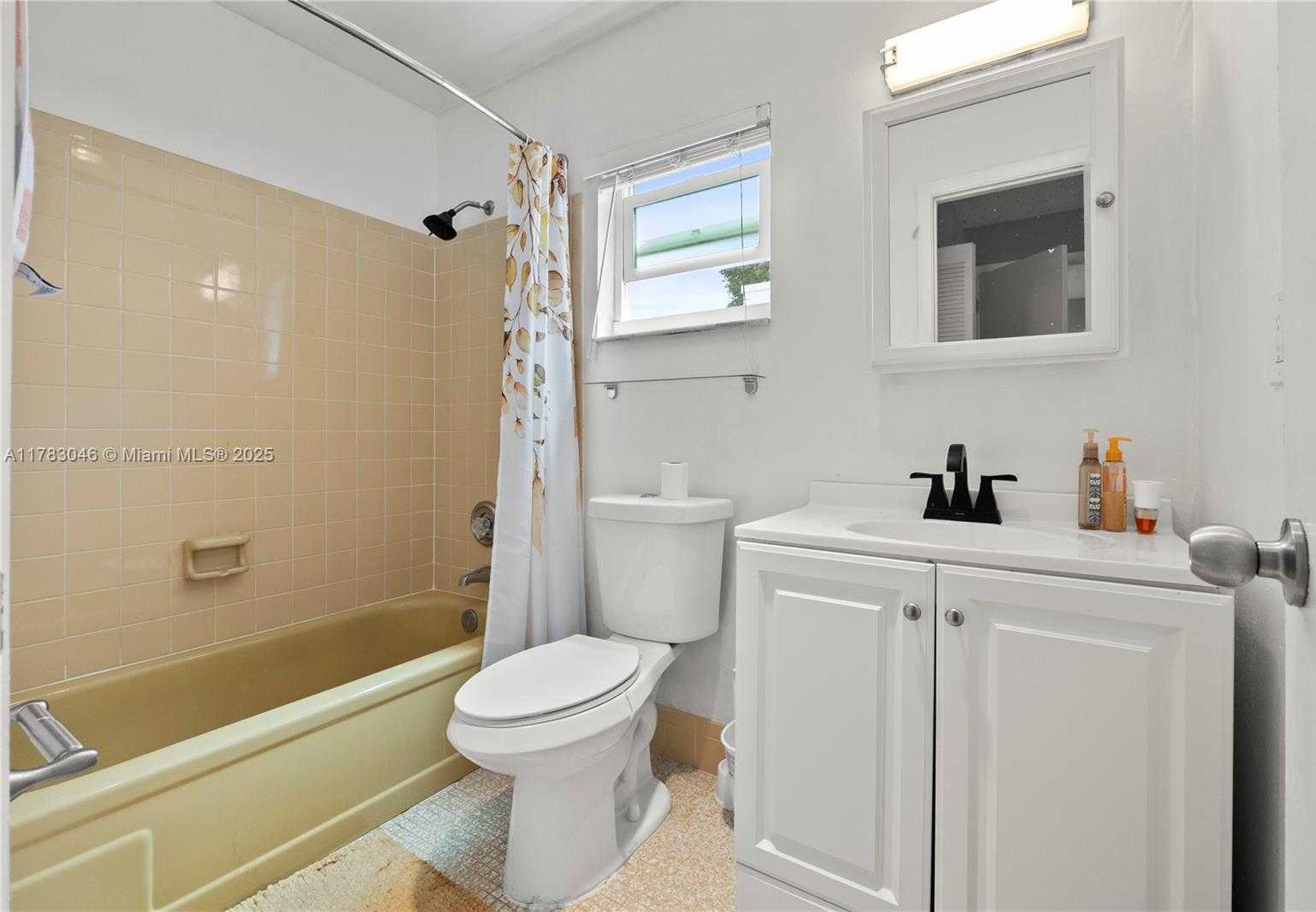 Small Image of 4900 NORTH WEST 13TH TER, Deerfield Beach Number 30