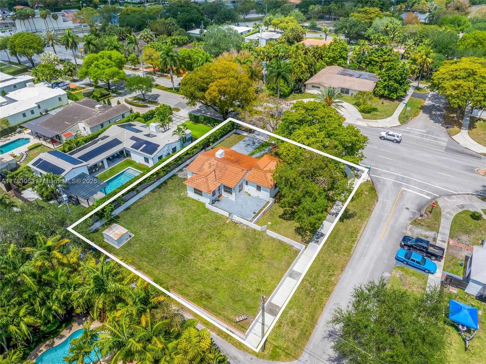 Small Image of 790 NORTH EAST 96TH ST, Miami Shores Number 12