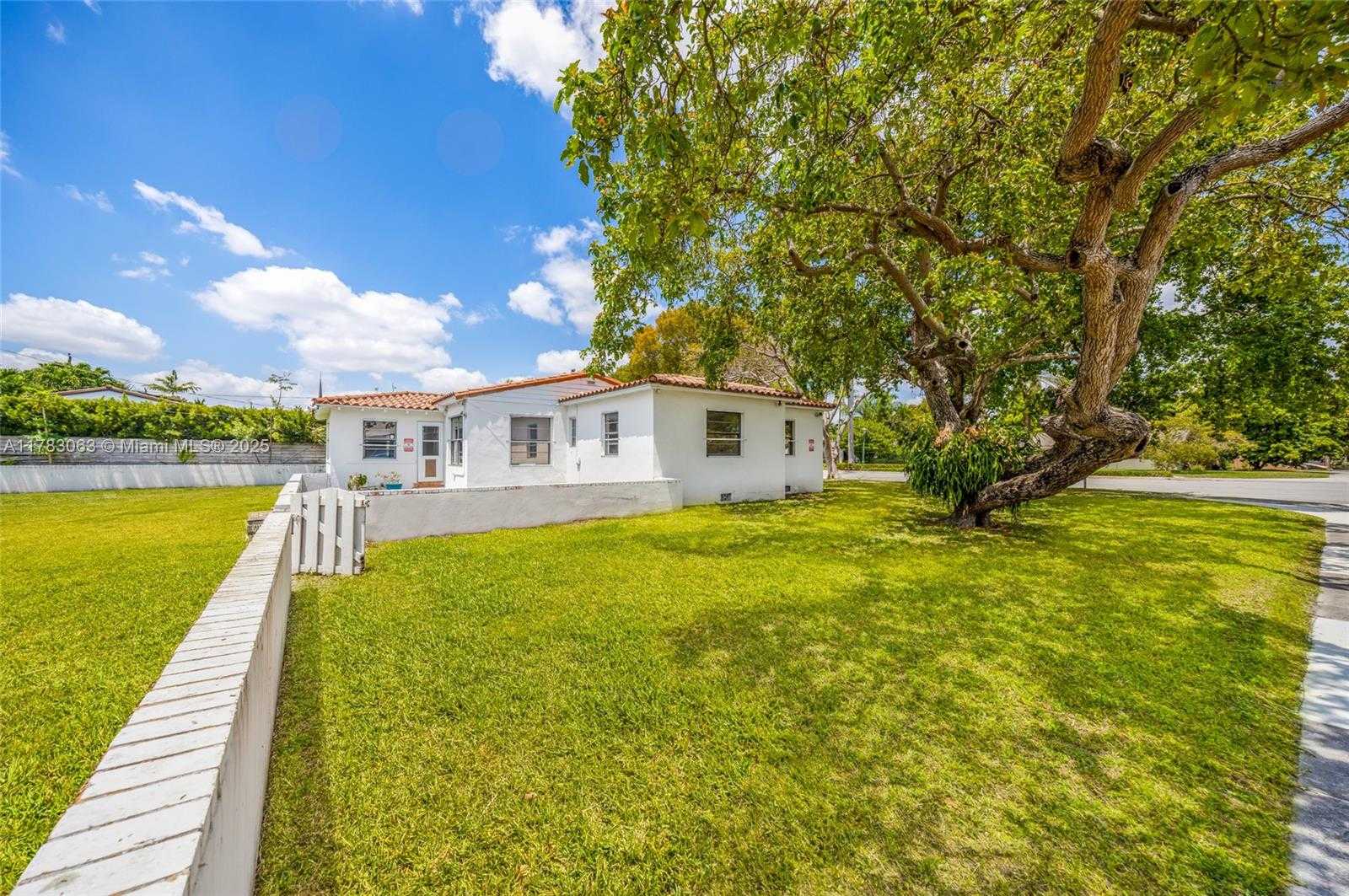 Small Image of 790 NORTH EAST 96TH ST, Miami Shores Number 21