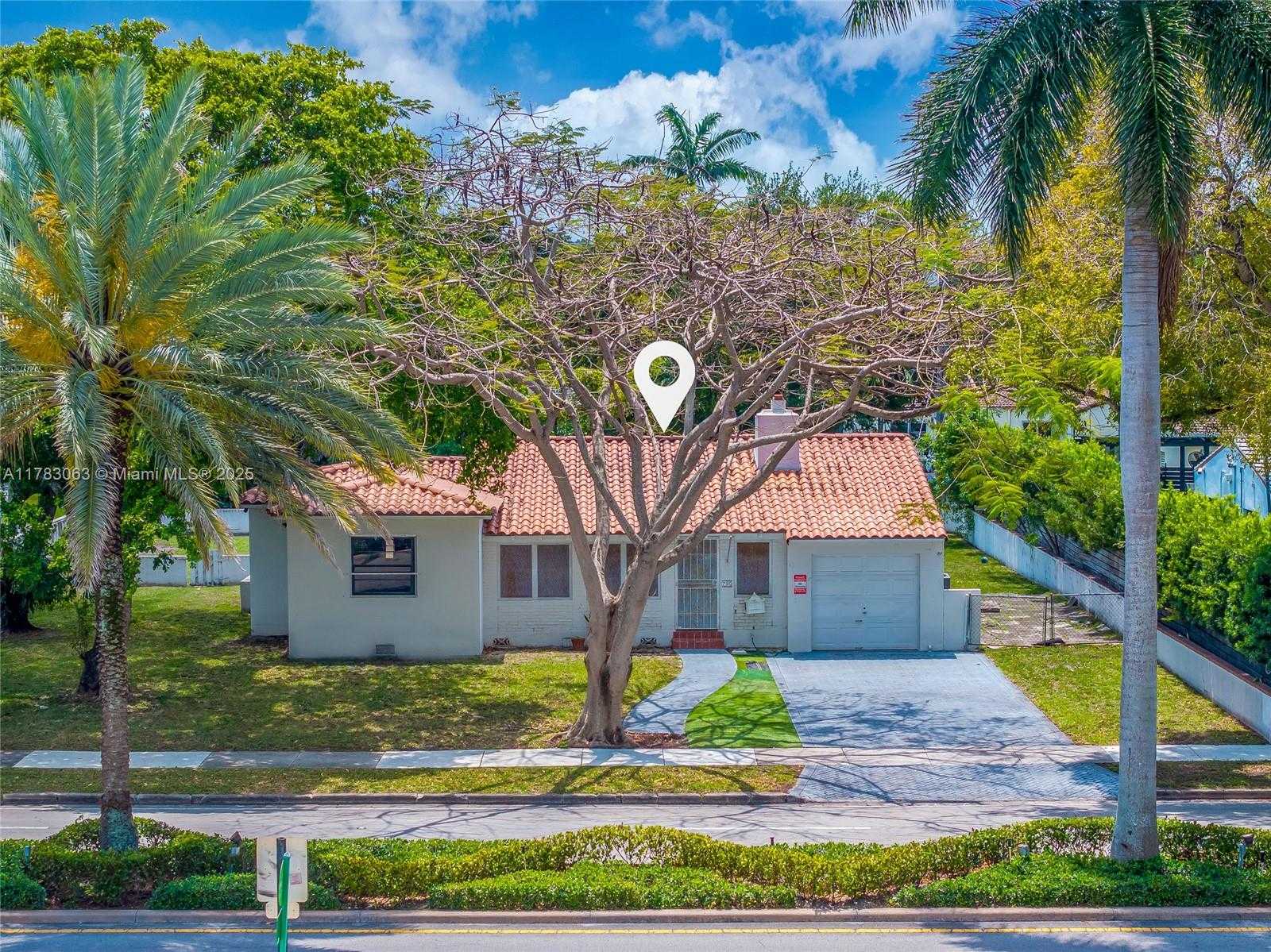 Small Image of 790 NORTH EAST 96TH ST, Miami Shores Number 24