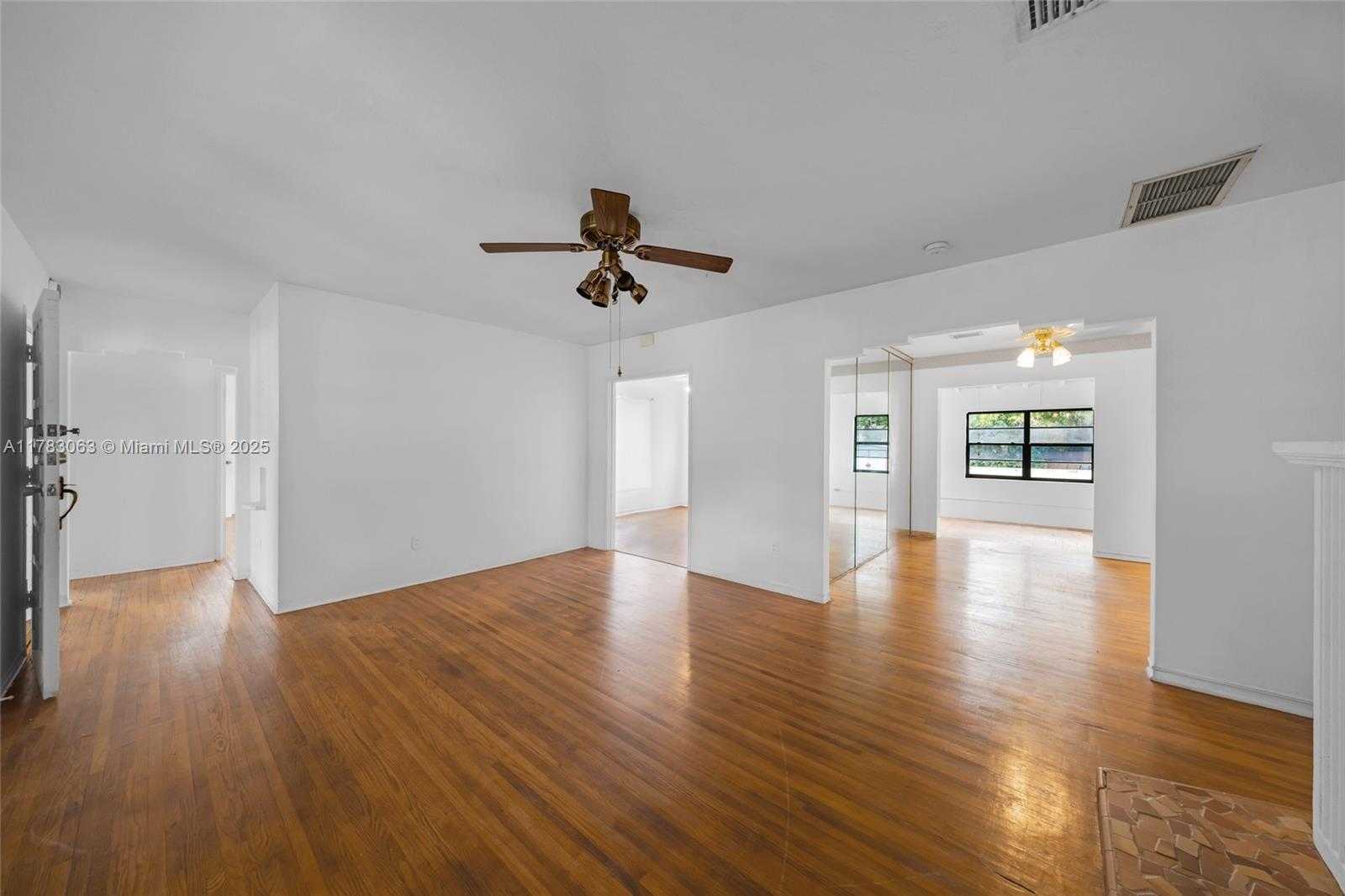 Small Image of 790 NORTH EAST 96TH ST, Miami Shores Number 26