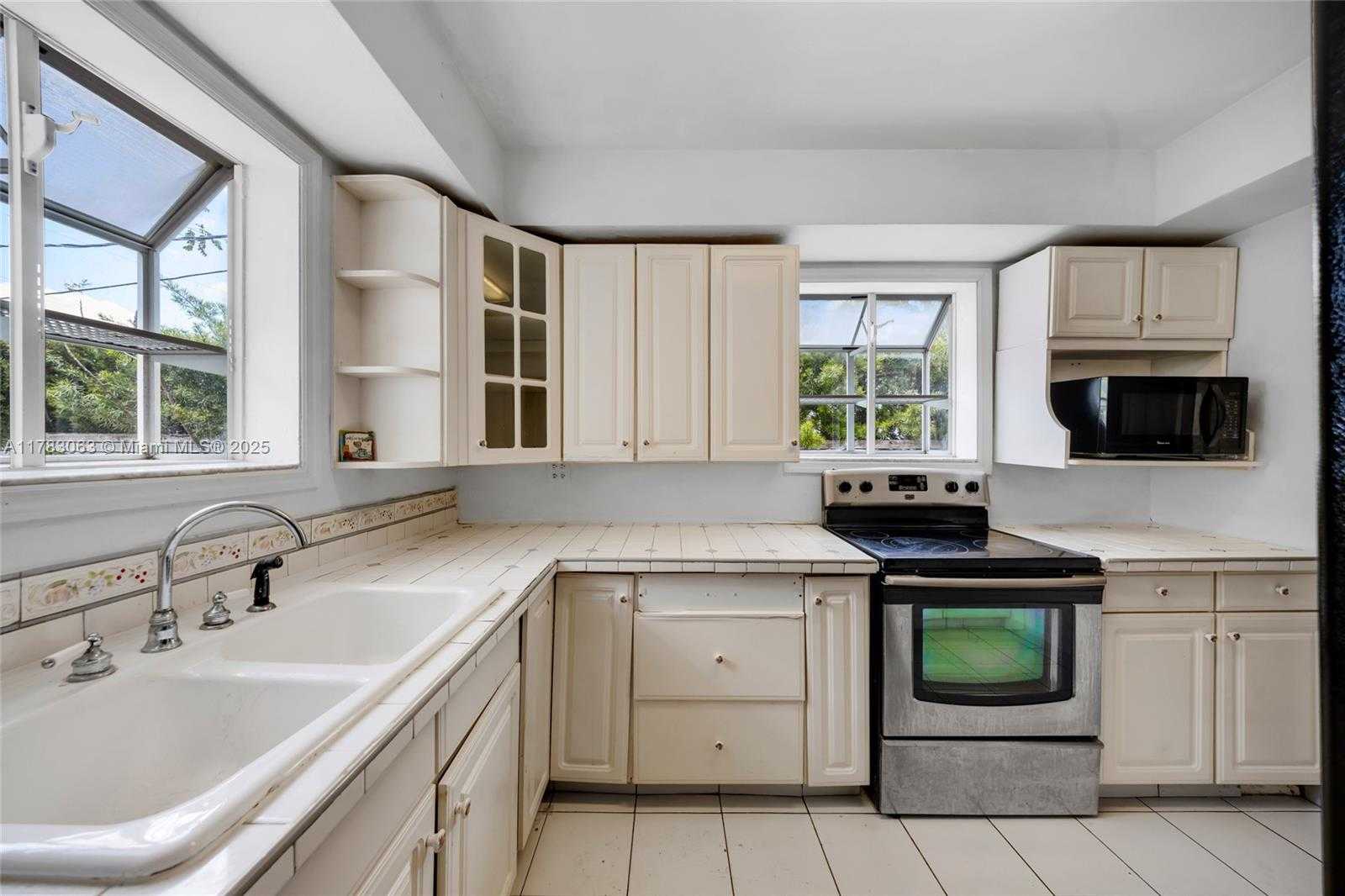 Small Image of 790 NORTH EAST 96TH ST, Miami Shores Number 31