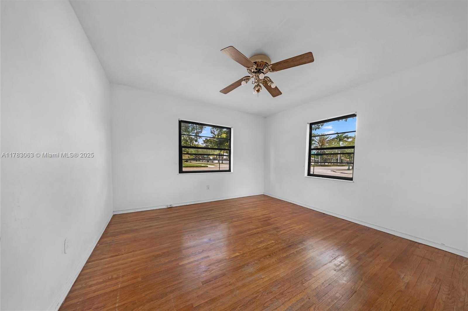 Small Image of 790 NORTH EAST 96TH ST, Miami Shores Number 43