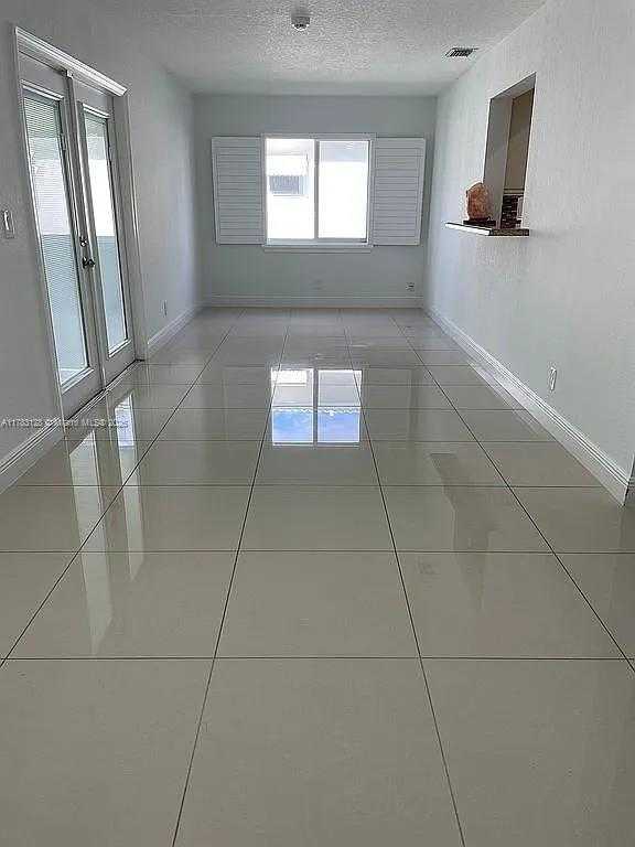Small Image of 1411 NORTH WEST 90TH DR, Plantation Number 23