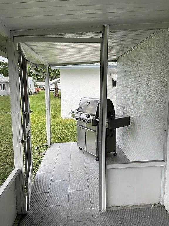 Small Image of 1411 NORTH WEST 90TH DR, Plantation Number 32