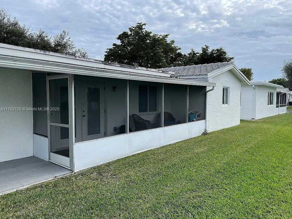 Small Image of 1411 NORTH WEST 90TH DR, Plantation Number 34