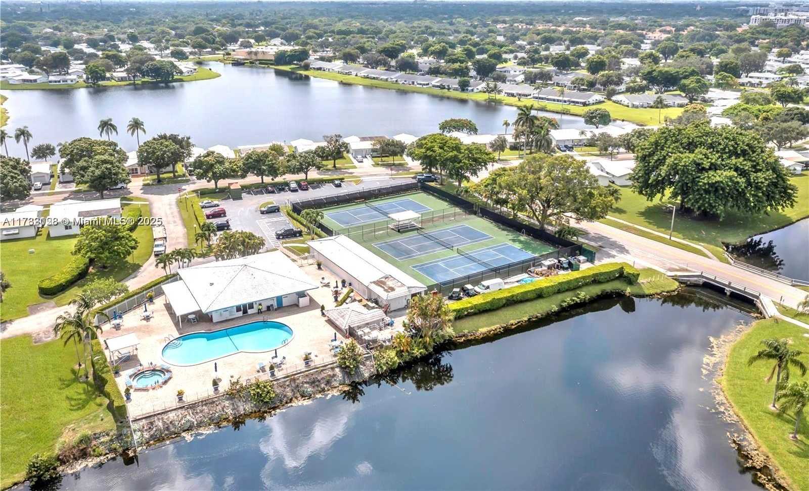 Small Image of 1411 NORTH WEST 90TH DR, Plantation Number 62