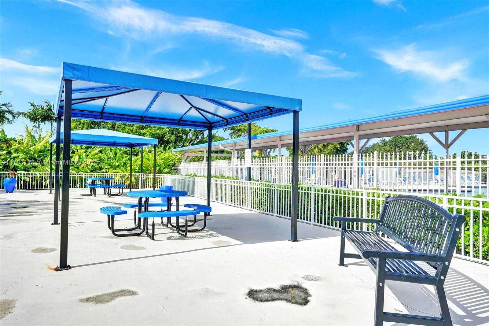 Small Image of 1411 NORTH WEST 90TH DR, Plantation Number 70