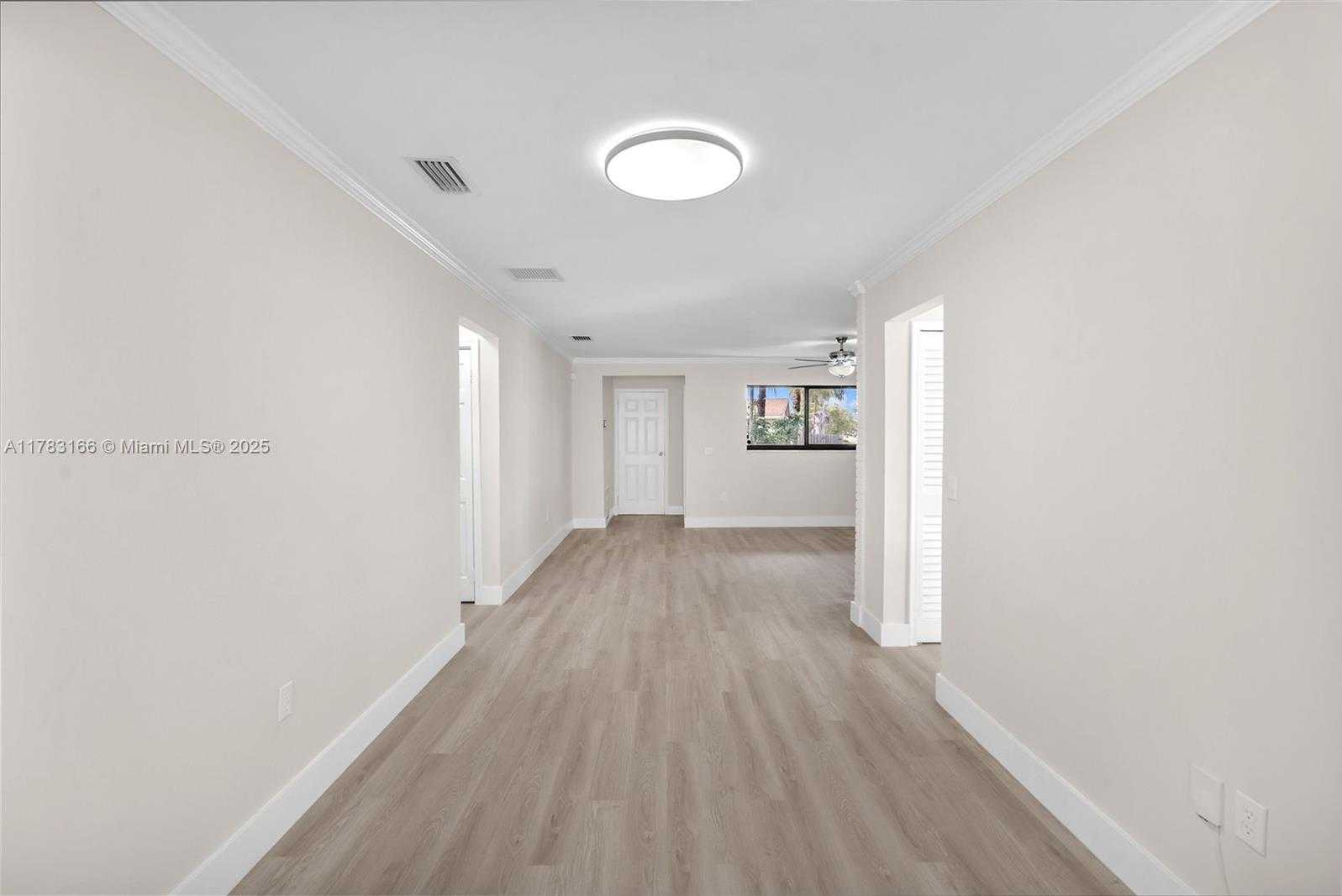 Small Image of 11310 NORTH WEST 35TH ST, Sunrise Number 13