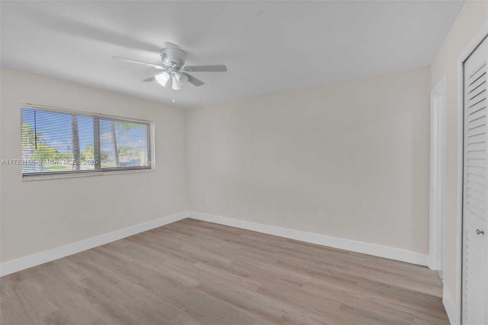 Small Image of 11310 NORTH WEST 35TH ST, Sunrise Number 26