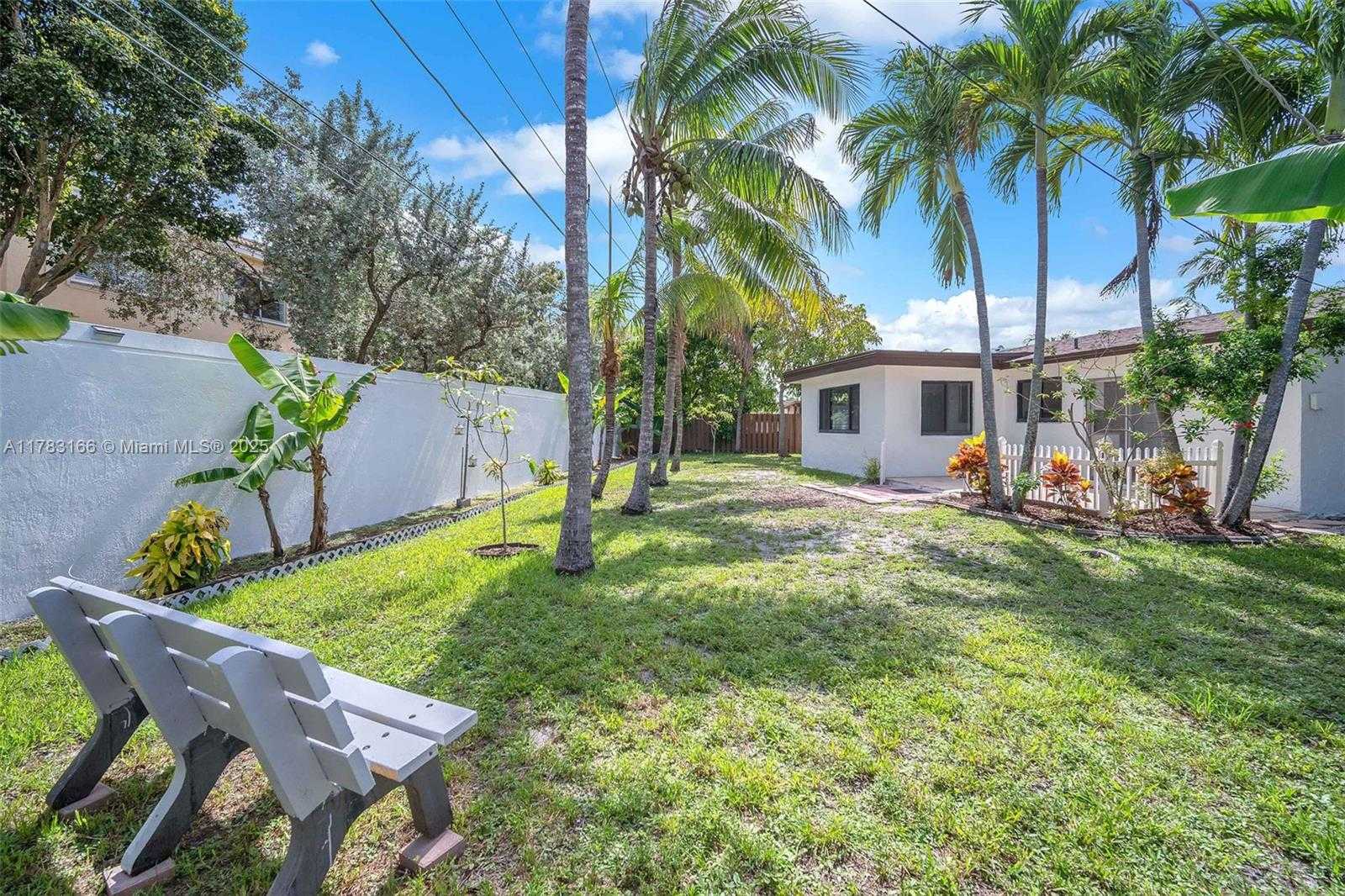 Small Image of 11310 NORTH WEST 35TH ST, Sunrise Number 36