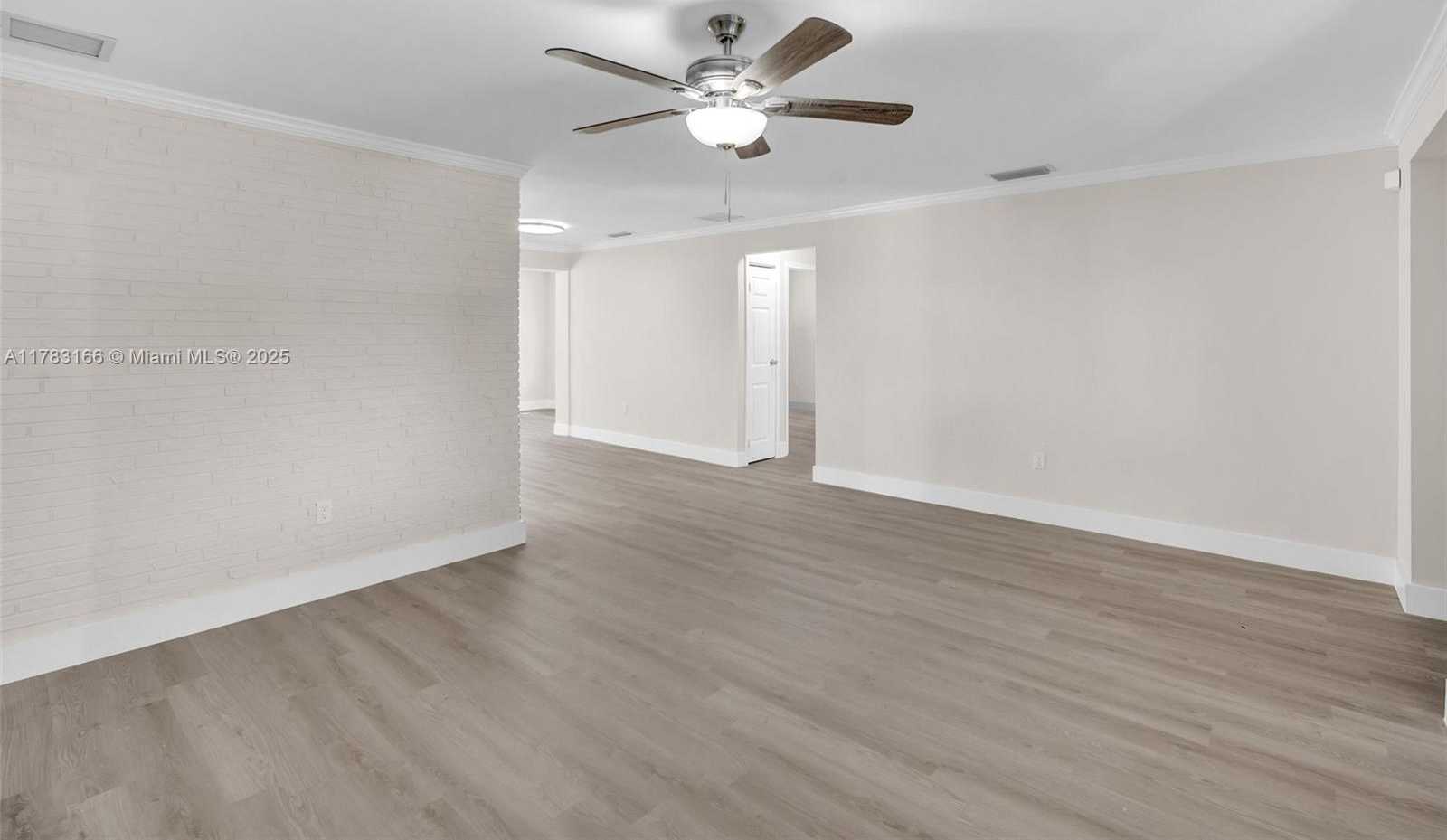 Small Image of 11310 NORTH WEST 35TH ST, Sunrise Number 9