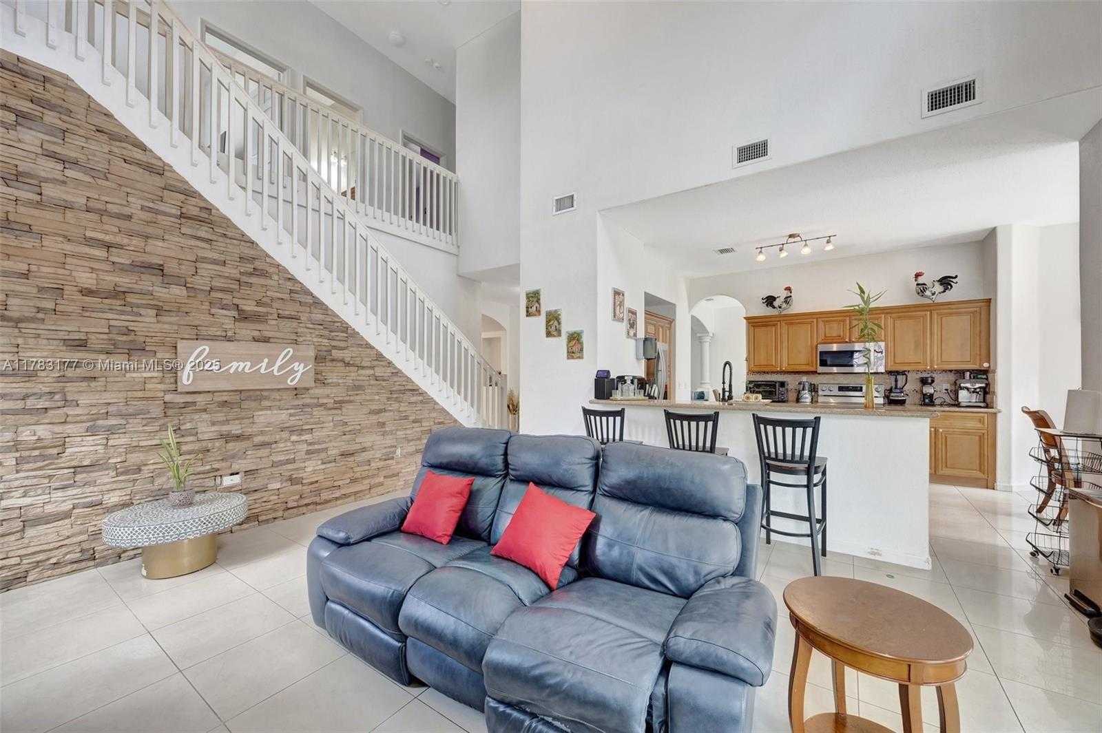 Small Image of 10420 SOUTH WEST 229TH LN, Miami Number 15