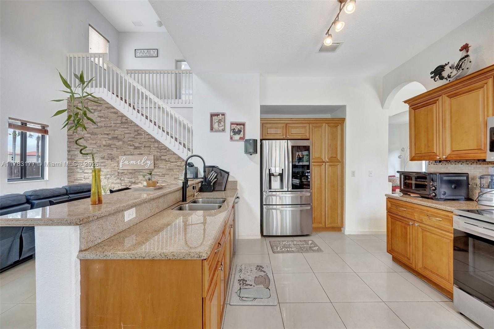 Small Image of 10420 SOUTH WEST 229TH LN, Miami Number 19