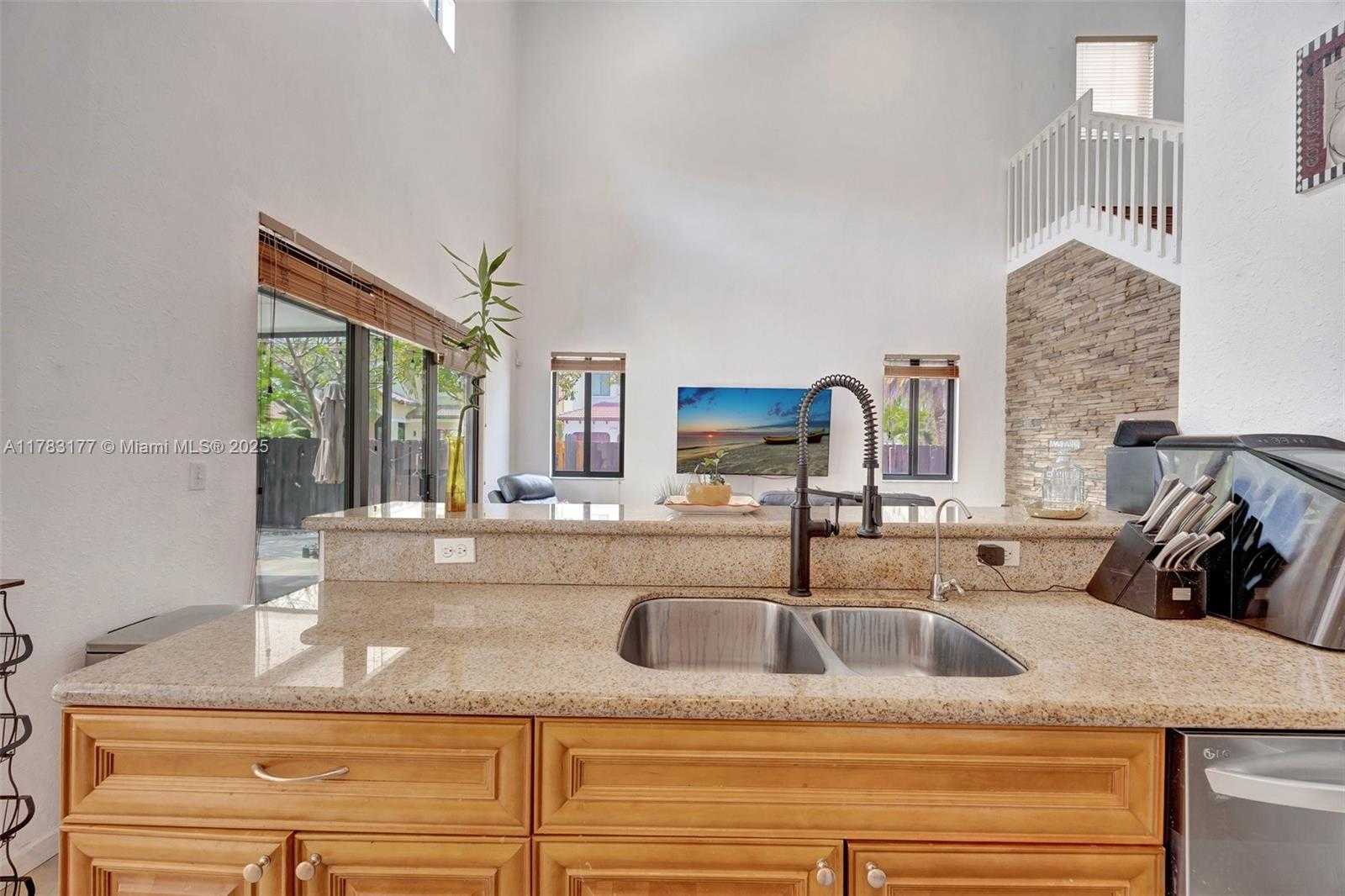 Small Image of 10420 SOUTH WEST 229TH LN, Miami Number 21