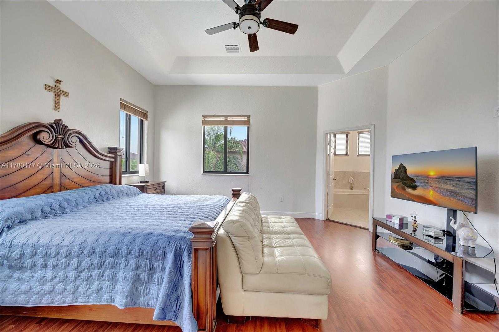 Small Image of 10420 SOUTH WEST 229TH LN, Miami Number 33
