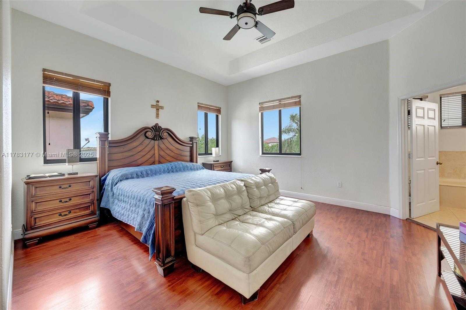 Small Image of 10420 SOUTH WEST 229TH LN, Miami Number 34