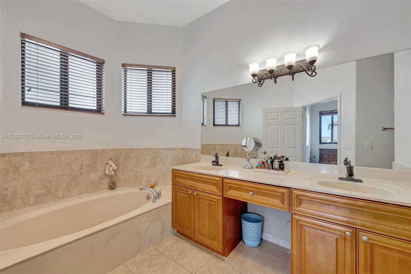 Small Image of 10420 SOUTH WEST 229TH LN, Miami Number 36